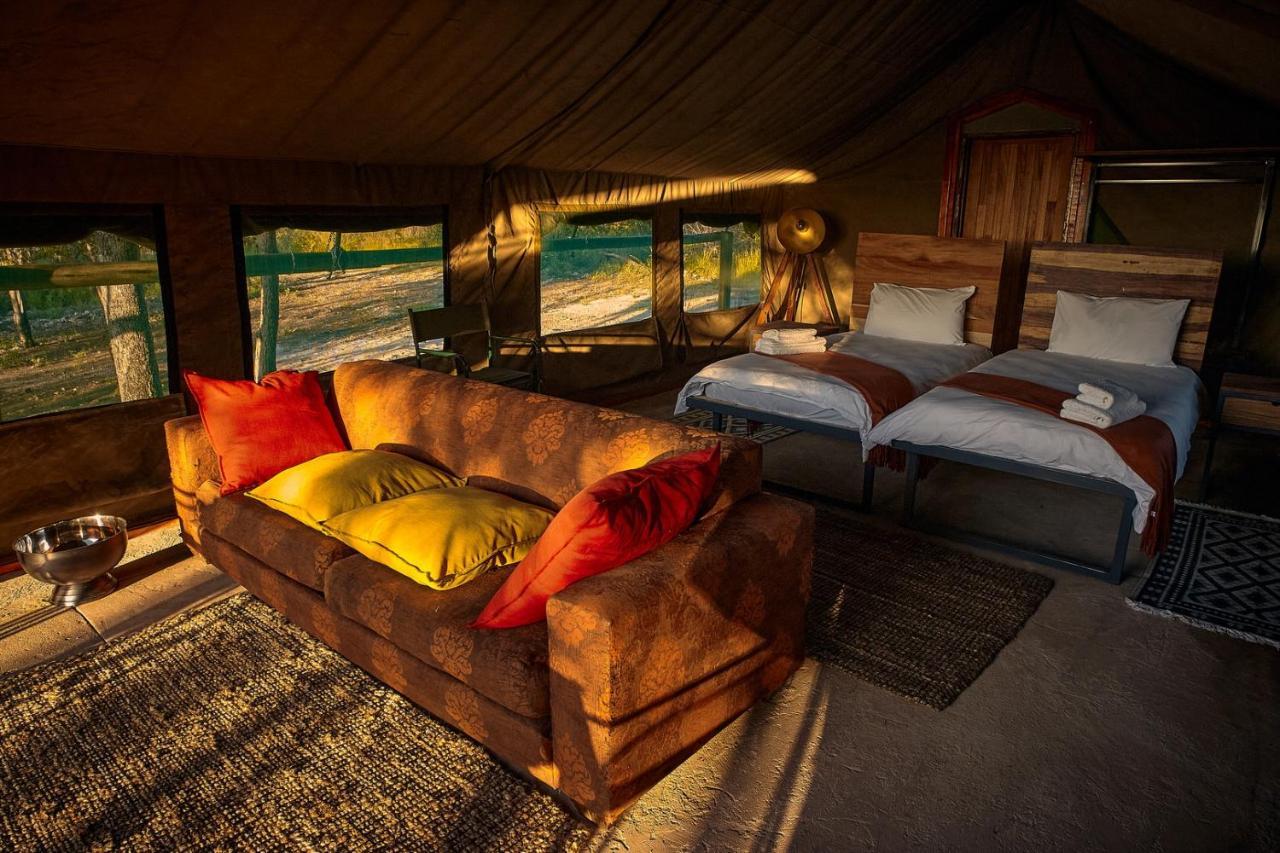 Zuricamp - Tent Madini Цумеб Екстериор снимка